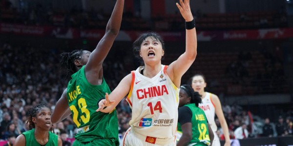 中国女篮首胜功臣诞生！不是韩旭和张子宇，宫鲁鸣这步棋走对了